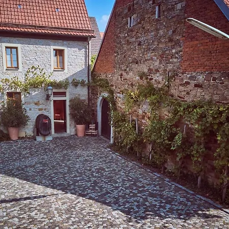 Konukevi Zum Storch 3*